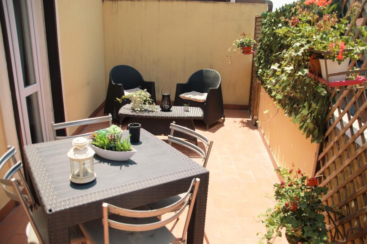 Case Vacanze Il Sorriso Catania Exterior photo