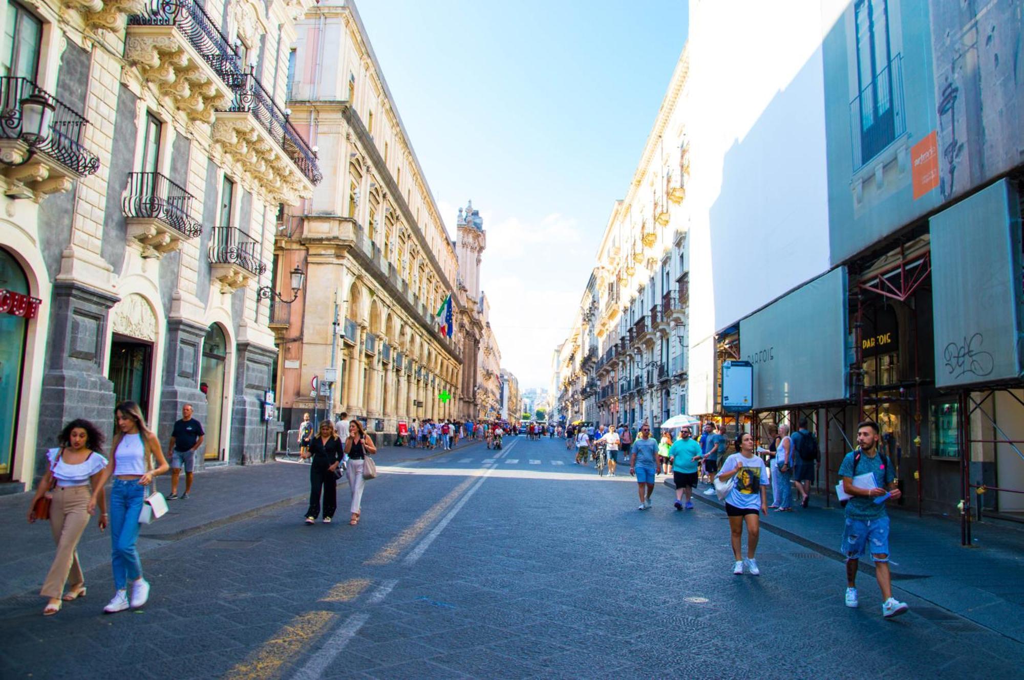 Case Vacanze Il Sorriso Catania Exterior photo